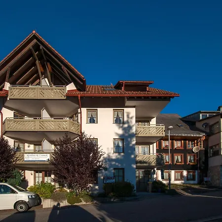 19 - Ferienresidenz Roseneck, Mit Schwimmbad In Bei Feldberg